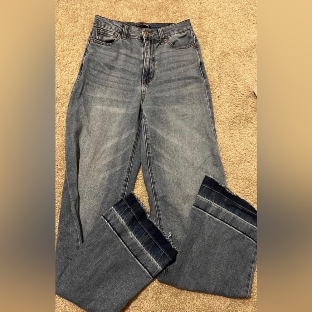 Fashion Nova straight leg jeans
